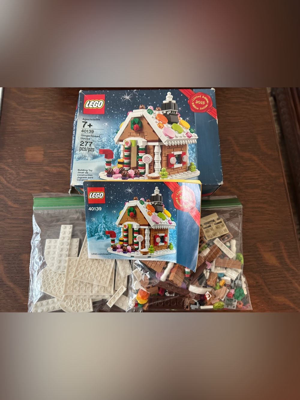 LEGO 40139 Limited Edition 2015 Gingerbread House Building Toy Set